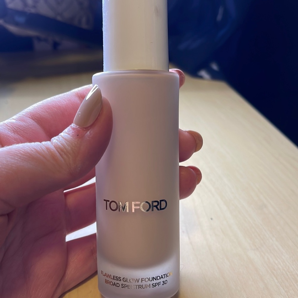 Tom Ford flawless glow foundation SPF 30
